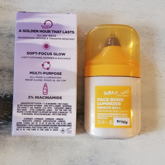 Urban Decay Face Bond Luminizer in Mirror Ball - Picture 7 of 8